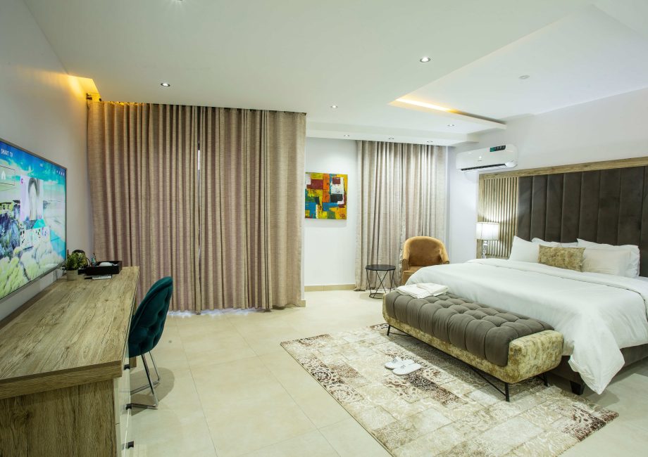 hotels in ibadan, De manchy hotels and suites.